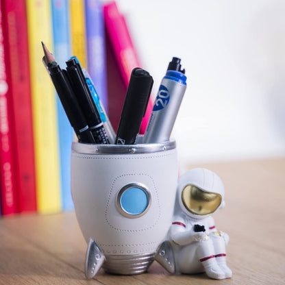 Astronaut Stand for Desk Pencil Holder Resin Desk Organizer